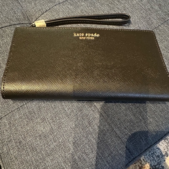 kate spade Handbags - Kate Spade Black Spencer Saffiano leather Women's Wristlet Wallet